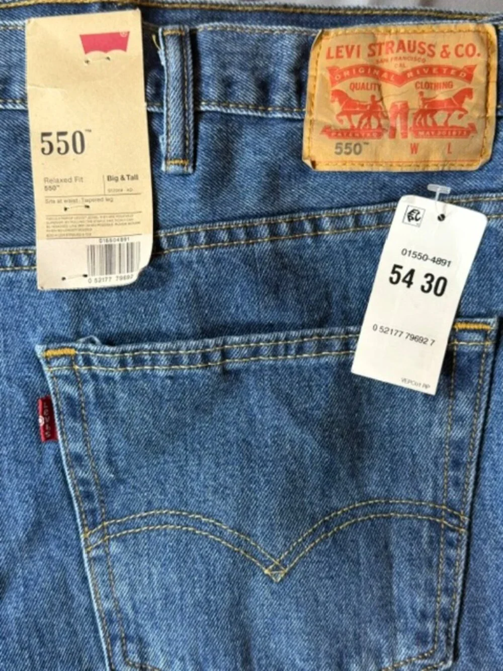 NWT Levi’s 550 Relaxed Fit Jeans Men’s 54x30 Big & Tall Blue Denim
